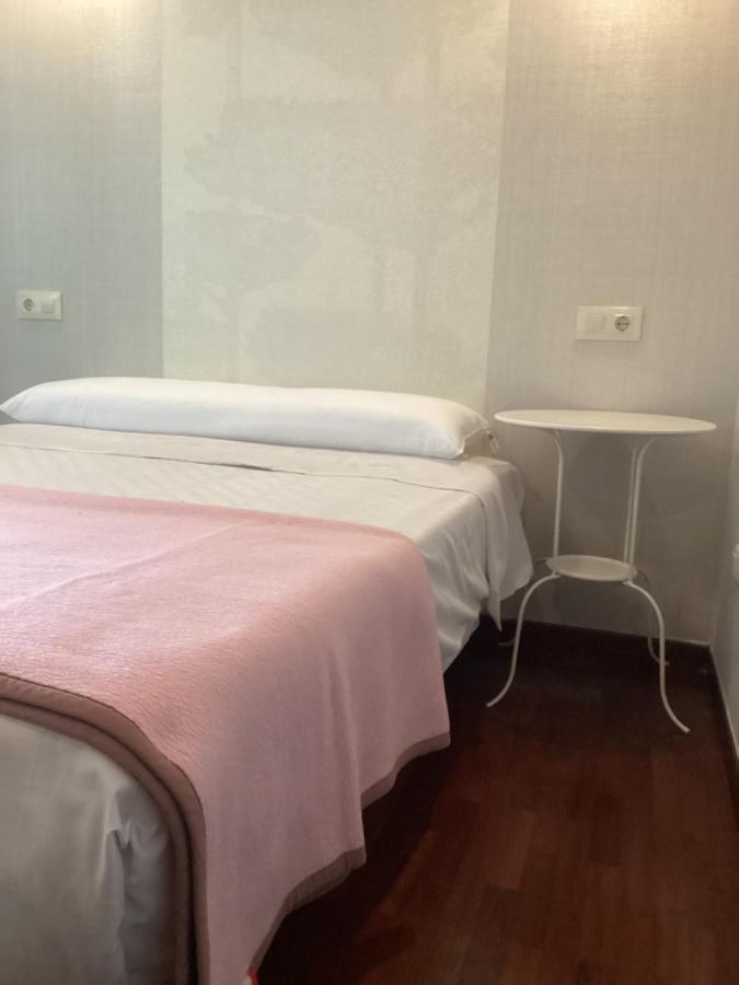 Saudade Hostal Cafeteria A Coruña Kültér fotó