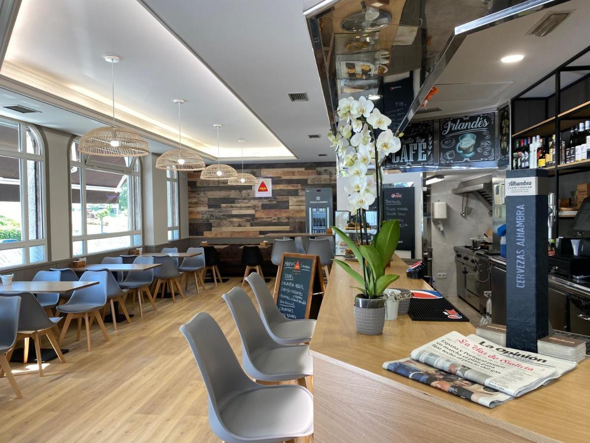 Saudade Hostal Cafeteria A Coruña Kültér fotó