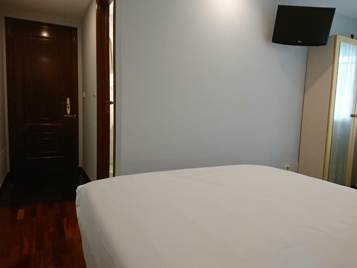 Saudade Hostal Cafeteria A Coruña Kültér fotó